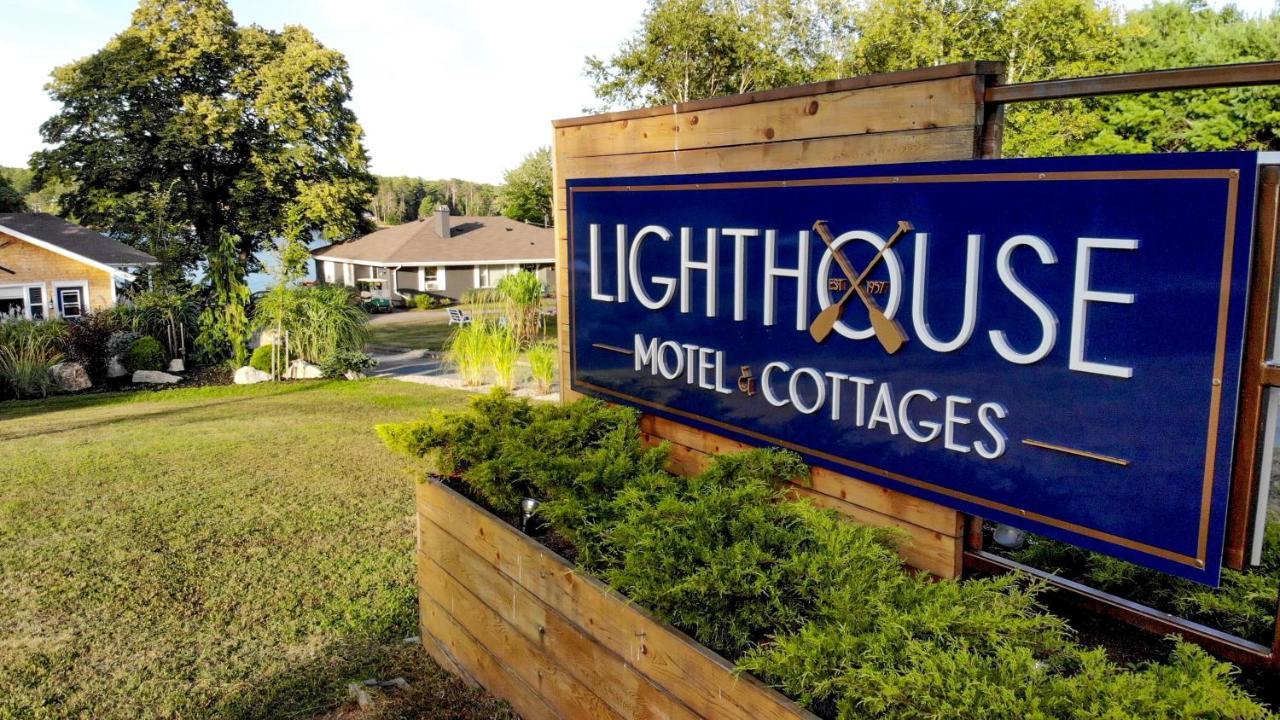 Lighthouse Motel And Cottages Bridgewater Exterior photo